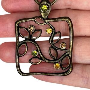 Lia Sophia Necklace Pendant Ivy League Arsty, Fairycore, Naturecore Signed‎